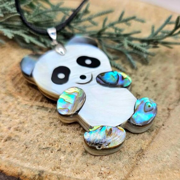Adorable Nature Abalone Shell Cute Panda Pendant Necklace - Picture 8 of 10
